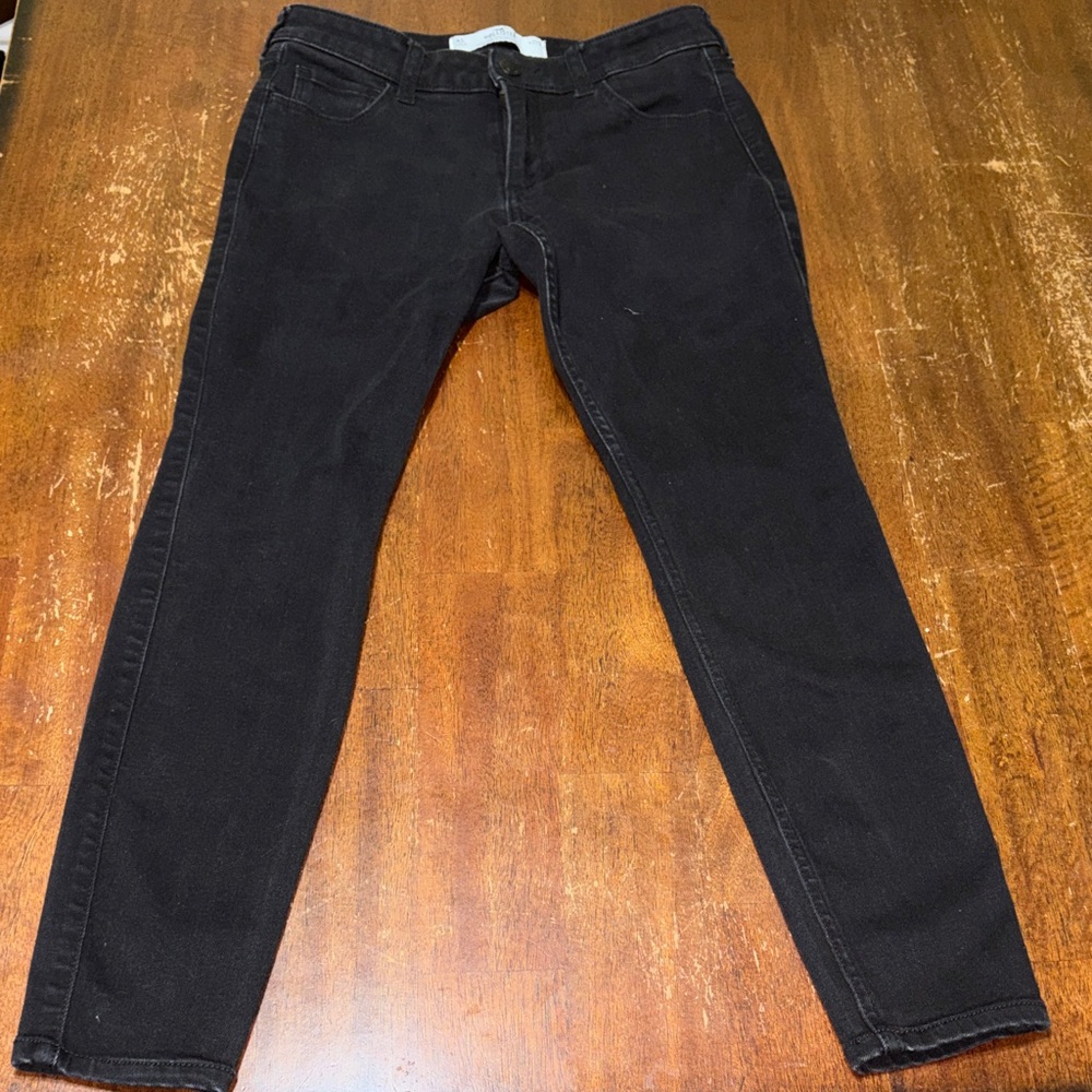 Hollister Women’s Dark Curvy Low Rise Super Skinny Jeans